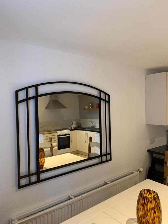 Hill House - Mews Town House, In A Quiet Private Close, In The City Centre Of Inverness. Buitenkant foto